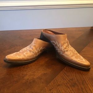 Donald Pliner Cowboy loafer slides ?